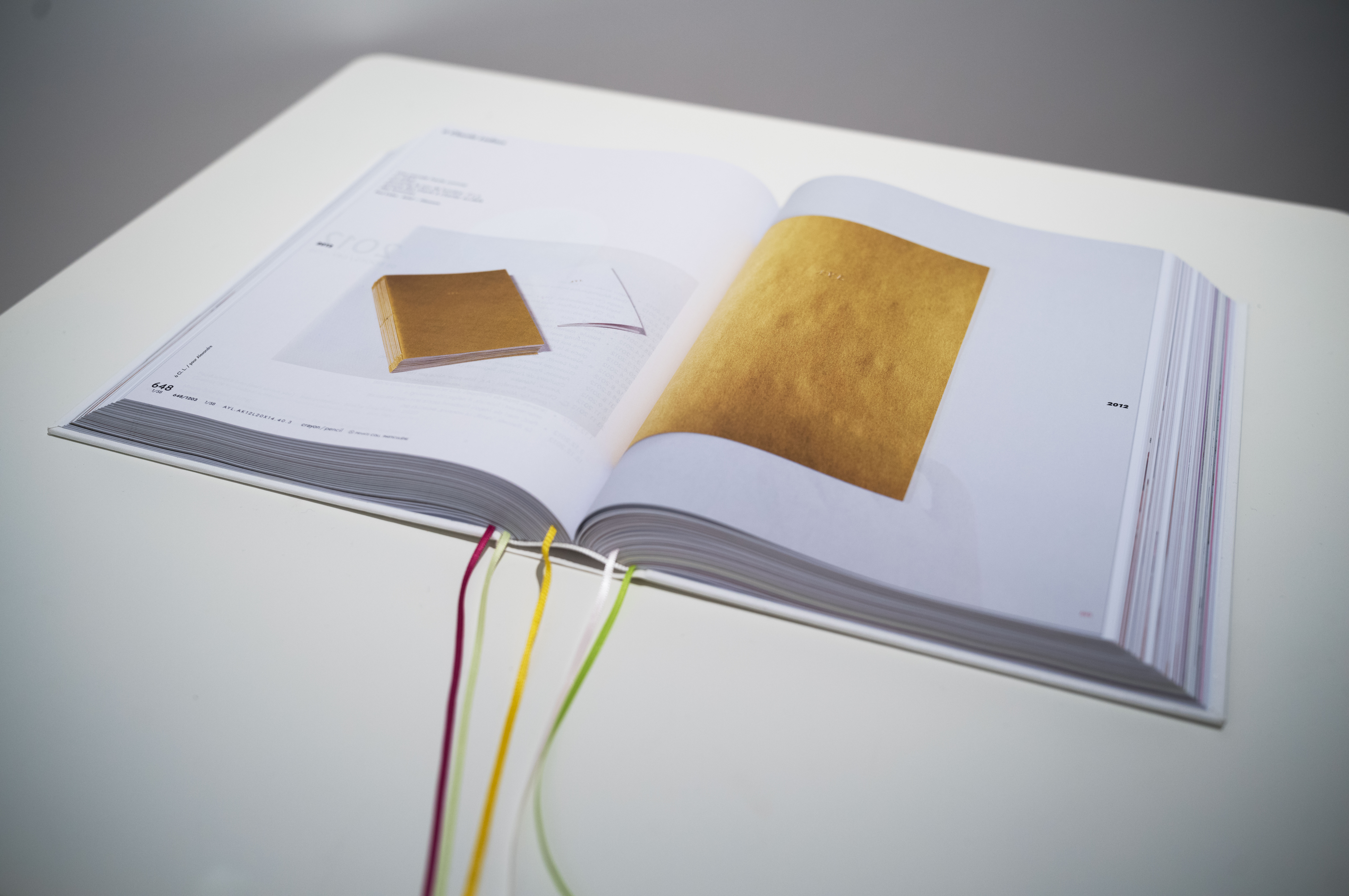 Feuillaison. Turning Over a New Leaf. Edtion de tte., 2025